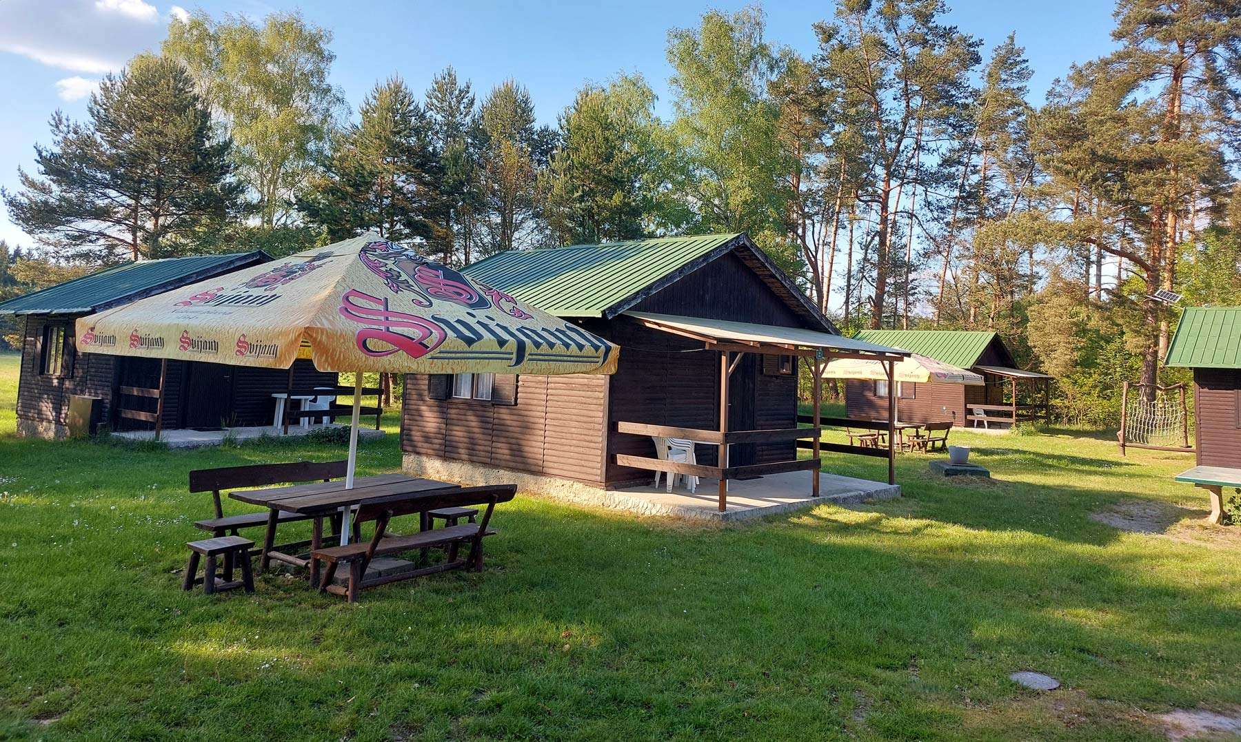 Areál kempu Čtyřlístek u Máchova jezera