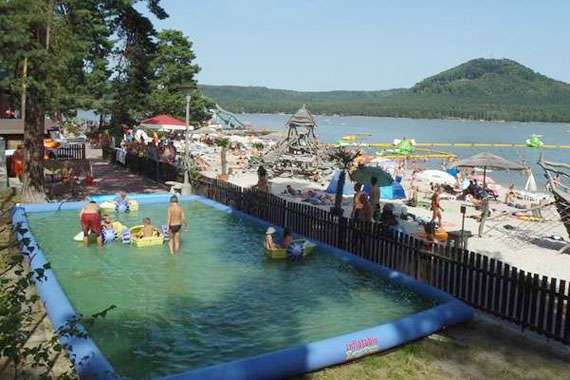 Aquapark Staré Splavy nedaleko Chatové osady Čtyřlístek u Máchova jezera